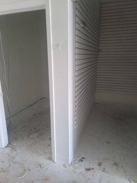 More Photos Of 337 West Ave, Cedartown Storefront For Sale