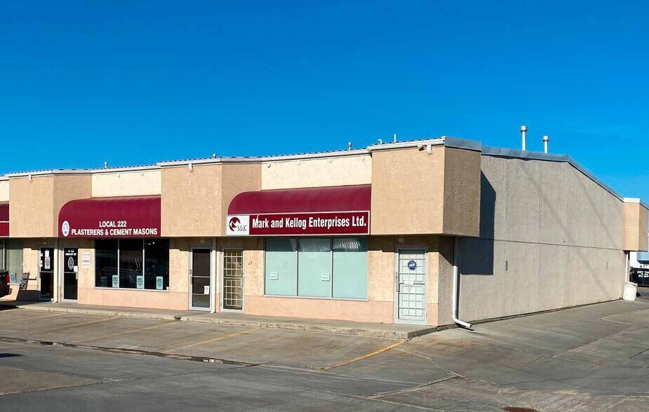 More Photos Of 4004 97th St NW, Edmonton Flex For Lease