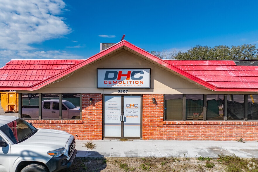 More Photos Of 3307 US Highway 19, Holiday Freestanding For Sale