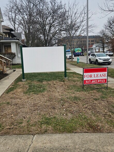 More Photos Of 6132 N College Ave, Indianapolis Office For Lease