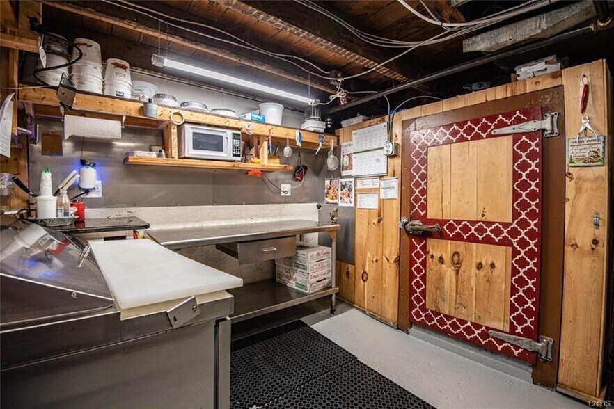 More Photos Of 417 W Dominick St, Rome Bar For Sale