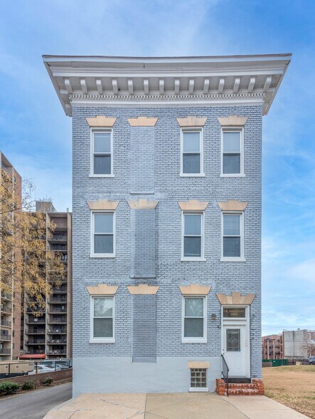 More Photos Of 2445 Lakeview Ave, Baltimore Apartments For Sale
