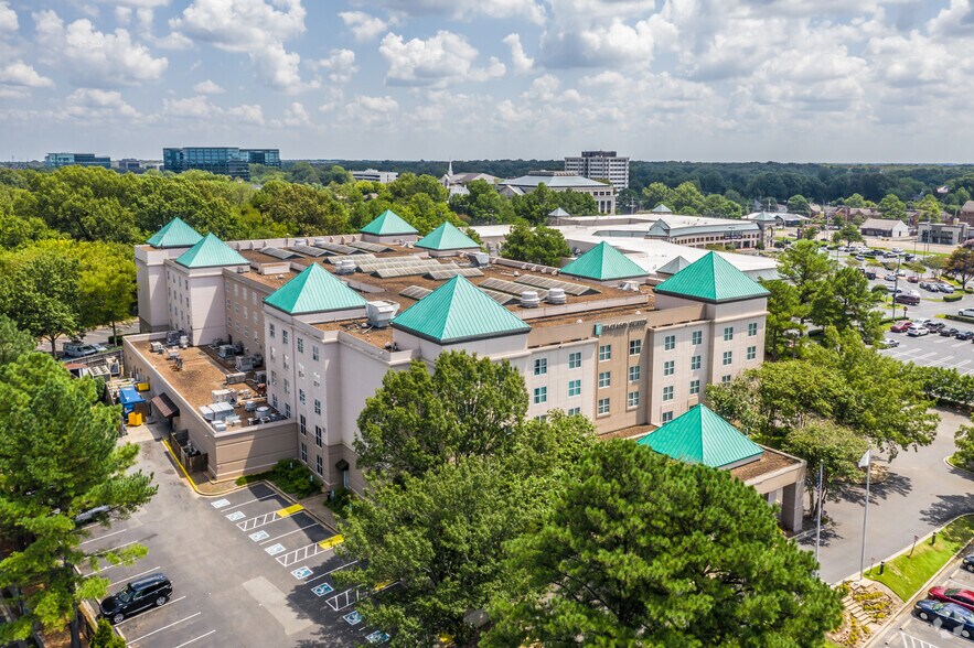 More Photos Of 1022 S Shady Grove Rd, Memphis Hotel For Lease