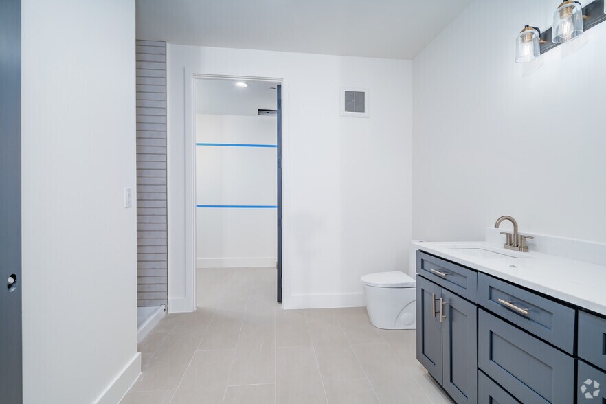 More Photos Of 10899 S Hausman Rd, San Antonio Apartments For Sale