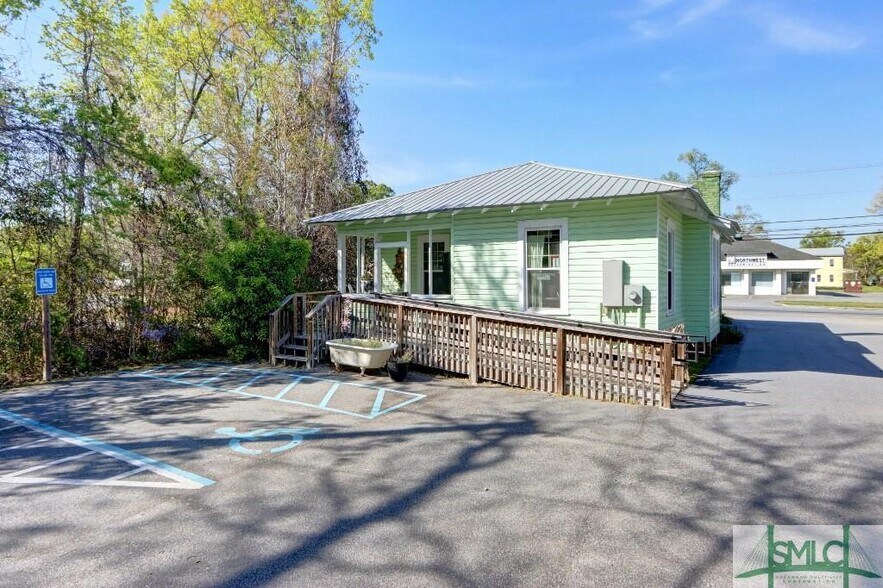 More Photos Of 121 Us-80 Hwy E, Pooler Freestanding For Sale