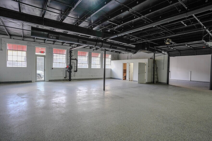 More Photos Of 2640-2646 SW 28th Ln, Miami Manufacturing For Sale