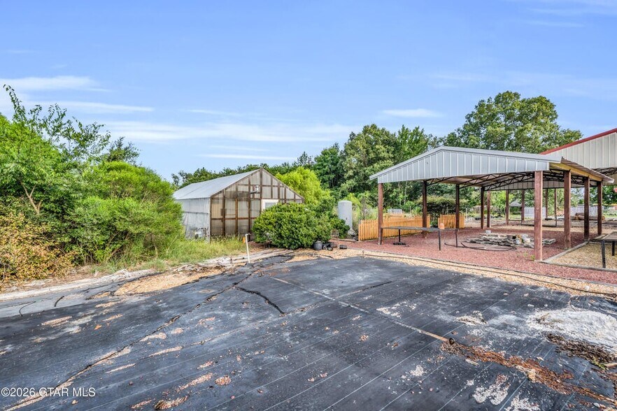 More Photos Of 8266 Highway 45 Alt N, West Point Garden Center For Sale