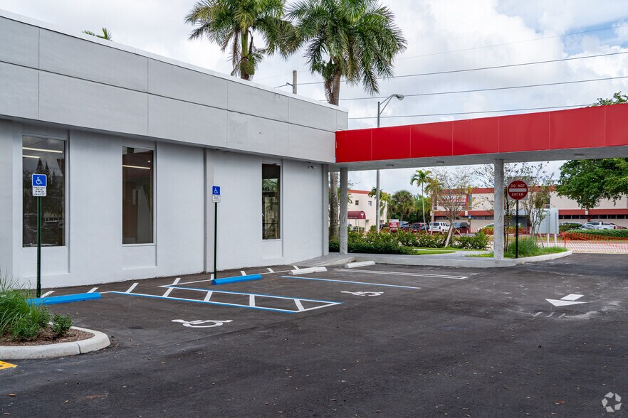 More Photos Of 20450 NW 2nd Ave, Miami Storefront For Lease