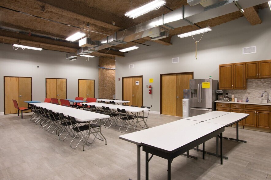 More Photos Of 302 Sheffield Ave, Brooklyn Warehouse For Sale