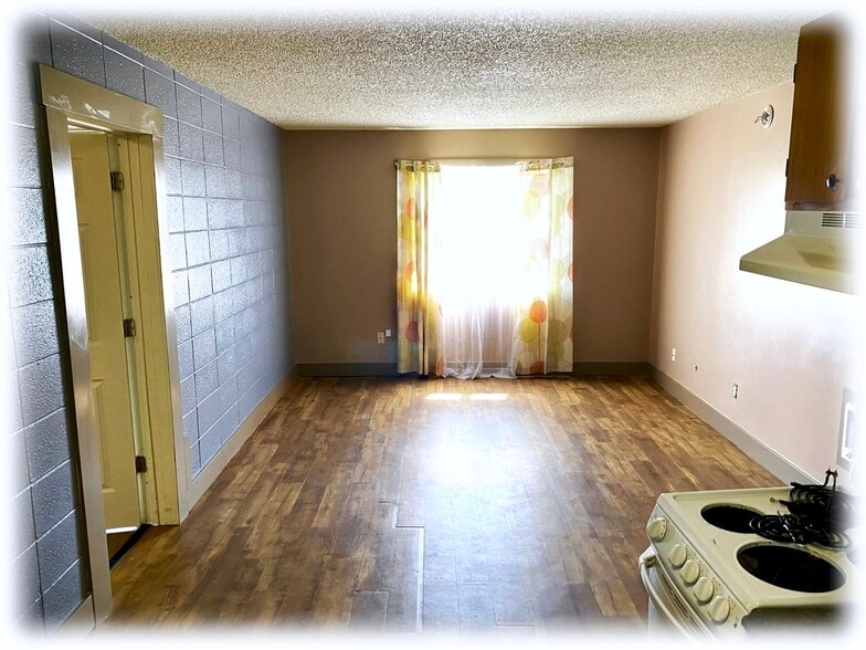 More Photos Of 229 2nd Ave SE, Cut Bank Apartments For Sale