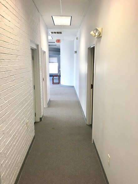 More Photos Of 65 N Dupont Hwy, Dover Medical For Lease