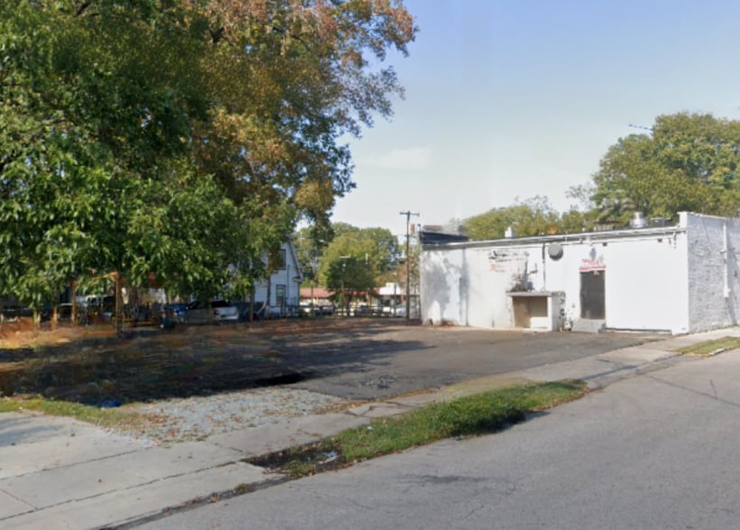 More Photos Of 1026-1028 Holloway St, Durham Freestanding For Lease