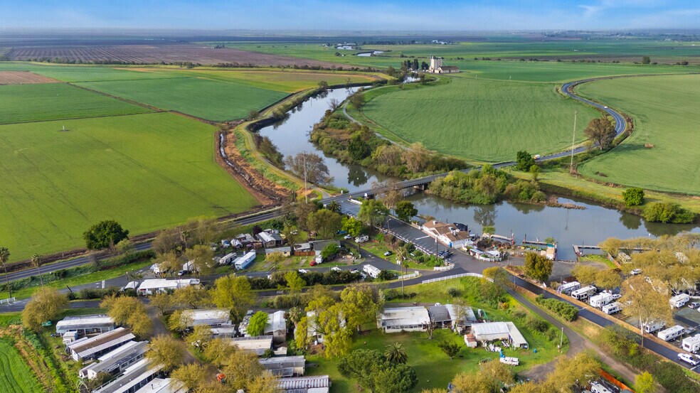 More Photos Of 13955 W Walnut Grove Rd, Walnut Grove Manufactured Housing Mobile Home Park For Sale