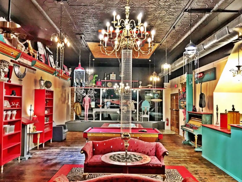 More Photos Of 117 W Harrison Ave, Guthrie Storefront Retail Residential For Sale