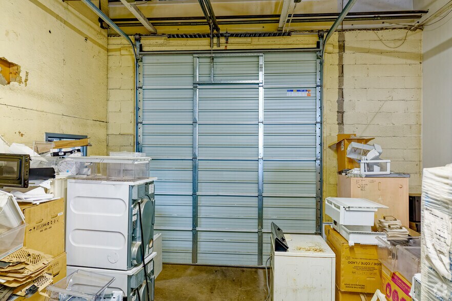 More Photos Of 25-45 Rutter St, Rochester Warehouse For Lease