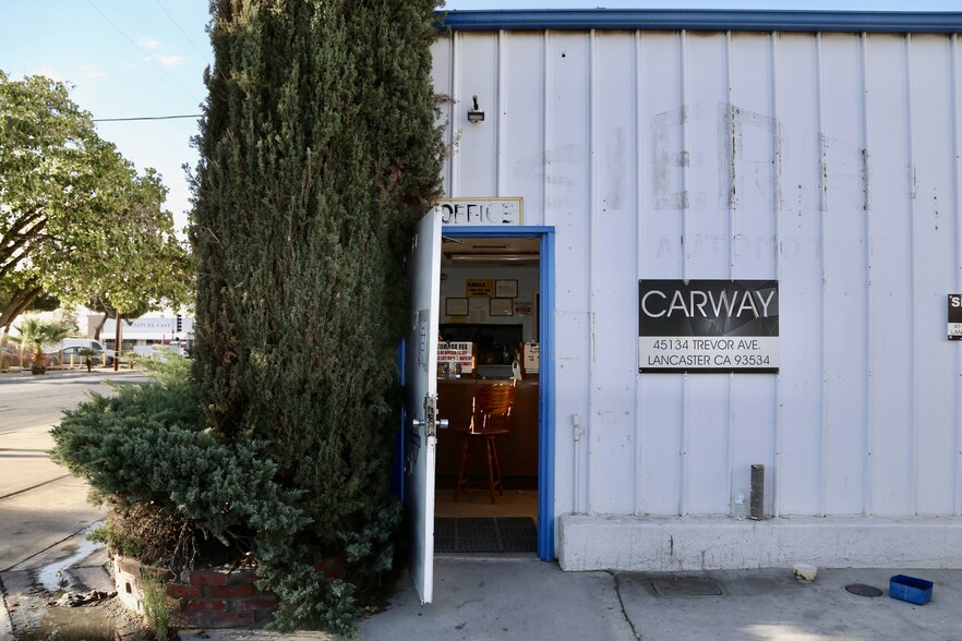 More Photos Of , Lancaster General Retail For Sale