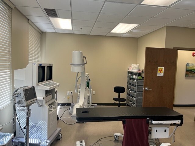 More Photos Of 250 E Basse Rd, San Antonio Medical For Lease