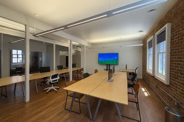 More Photos Of 45-49 Powell St, San Francisco Loft Creative Space For Lease