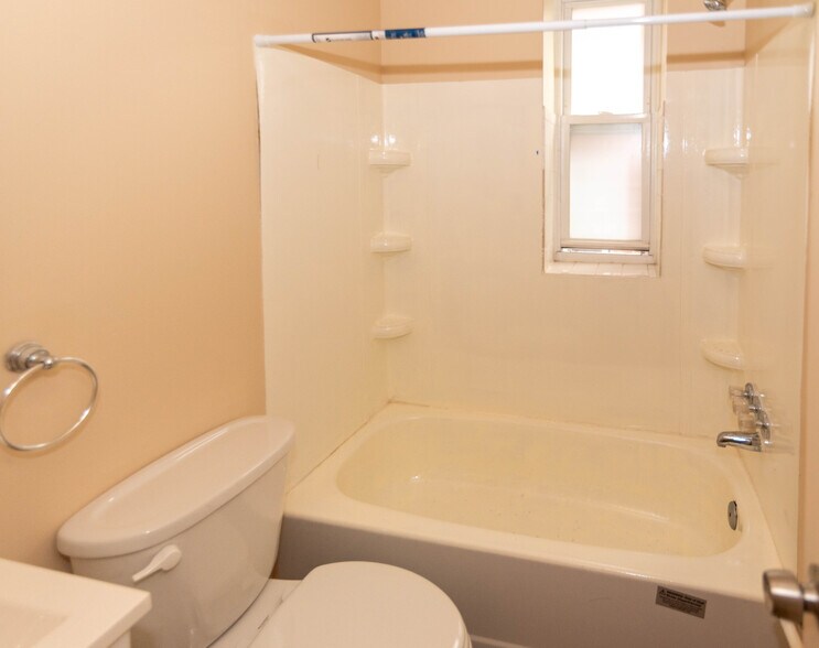 More Photos Of 1611 Gwynns Falls Pky, Baltimore Apartments For Sale