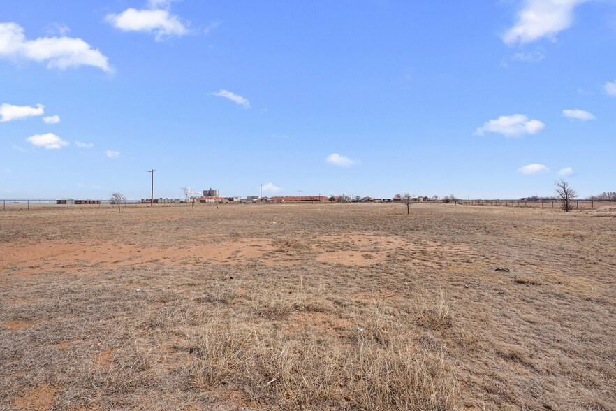 More Photos Of 5608 Cactus Dr, Levelland Land For Sale