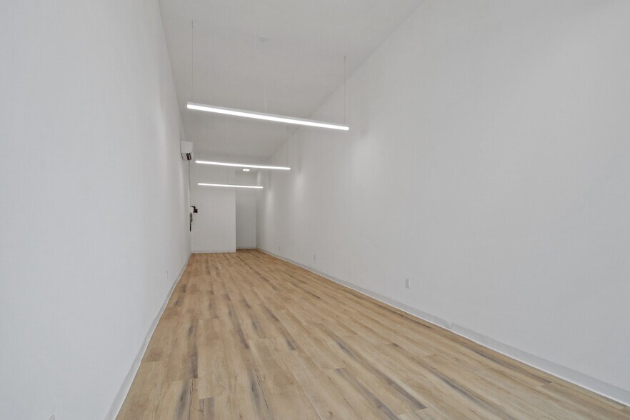 More Photos Of 2603 Hauser Blvd, Los Angeles Storefront For Lease