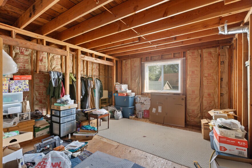 More Photos Of 5565 NE Stephens St, Winchester Auto Repair For Sale