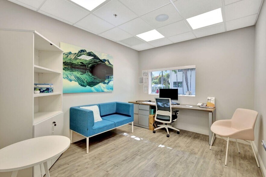 More Photos Of 402 SE 6th Ave, Delray Beach Medical For Lease
