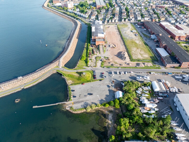 More Photos Of 11 Cove St, New Bedford Manufacturing For Sale