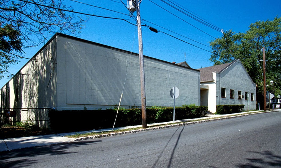More Photos Of 35-37 Abbett Ave, Morristown Warehouse For Lease