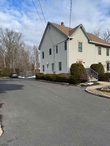 More Photos Of 630 Valley Rd, Gillette General Retail For Sale