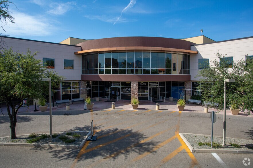Primary Photo Of 2424 N Wyatt Dr, Tucson Medical For Lease