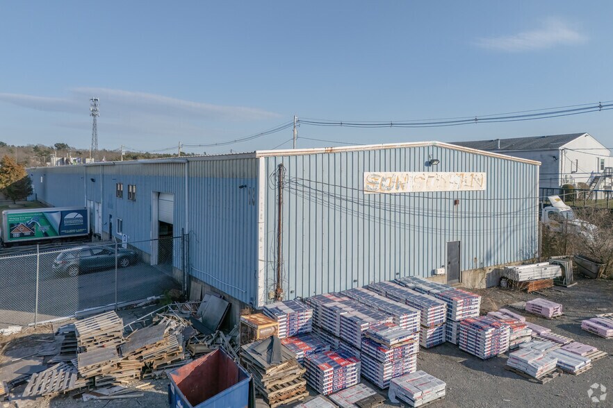 Primary Photo Of 13 Ridge Hill Rd, Assonet Warehouse For Lease