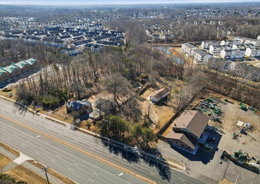 More Photos Of 4941 Prince William Pky, Woodbridge Warehouse For Sale