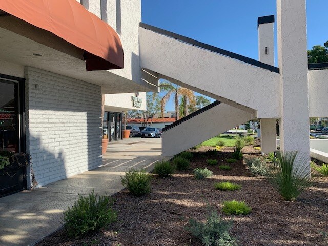 More Photos Of 647 Camino de los Mares, San Clemente Medical For Lease