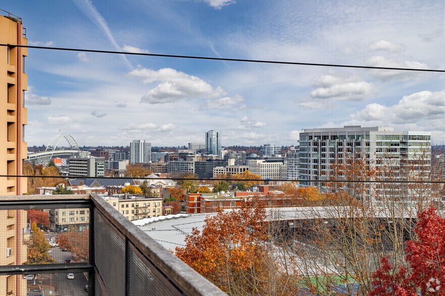 More Photos Of 2020 SW Salmon St, Portland Apartments For Sale