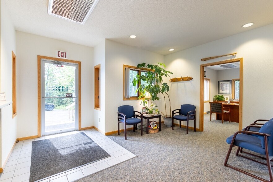 More Photos Of 226126 Hummingbird Rd, Wausau Medical For Sale