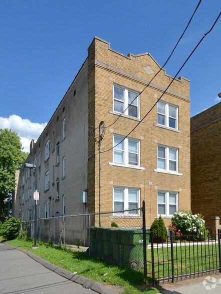More Photos Of 12-16 Groton St, Hartford Apartments For Sale