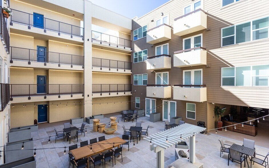 More Photos Of 1125 Avenue of the Oaks, Sparks Apartments For Lease
