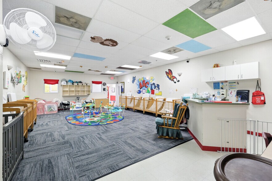 More Photos Of 1700 Cedar Run, Ennis Daycare Center For Sale