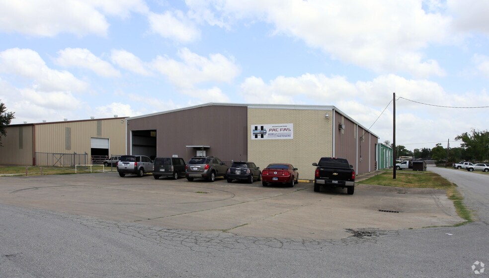 More Photos Of 1416 Washington Ave, South Houston Warehouse For Sale