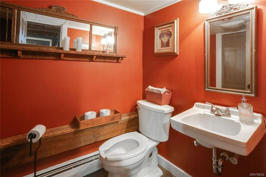 More Photos Of 644 Oakwood Ave, East Aurora Restaurant For Sale