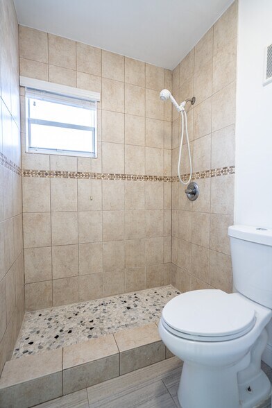 More Photos Of 2011 Bay Dr, Miami Beach Apartments For Sale