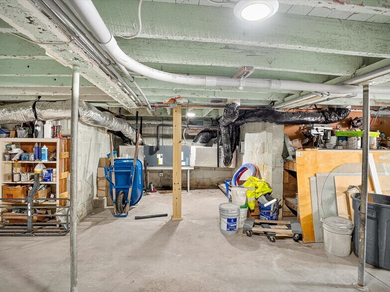 More Photos Of 219 Magnolia Ave, Daytona Beach Storefront Retail Residential For Sale