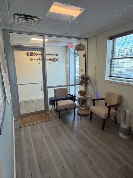 More Photos Of 651 Old Country Rd, Plainview Medical For Lease