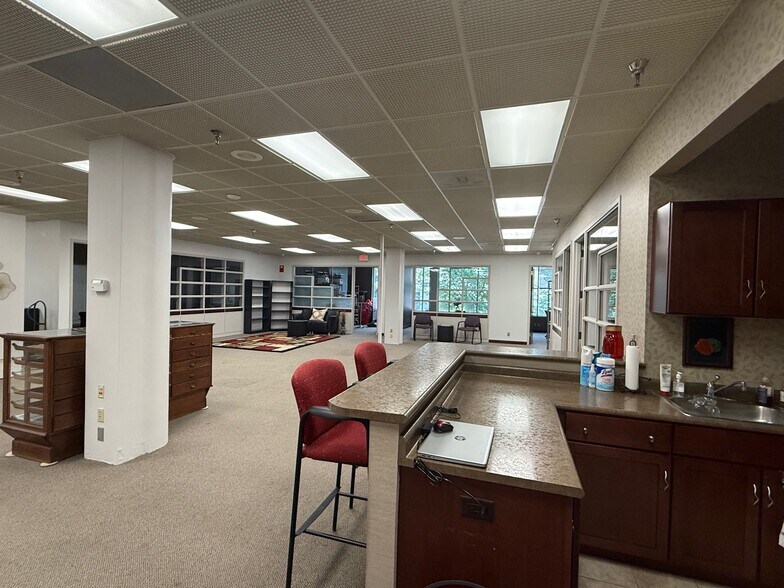 More Photos Of 300 Walnut St, Des Moines Apartments For Sale