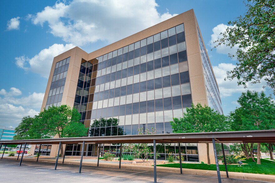 More Photos Of 24 Smith Rd, Midland Office For Lease