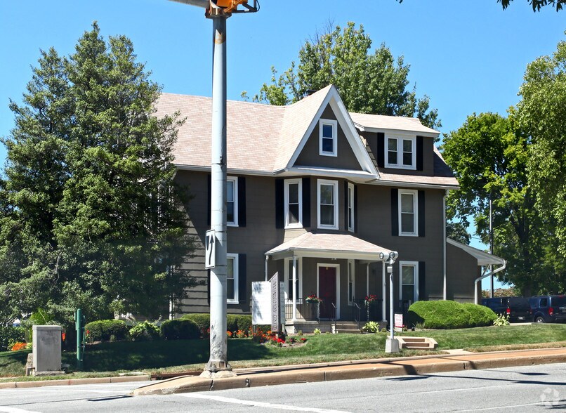 More Photos Of 300 Allegheny Ave, Towson Office For Sale