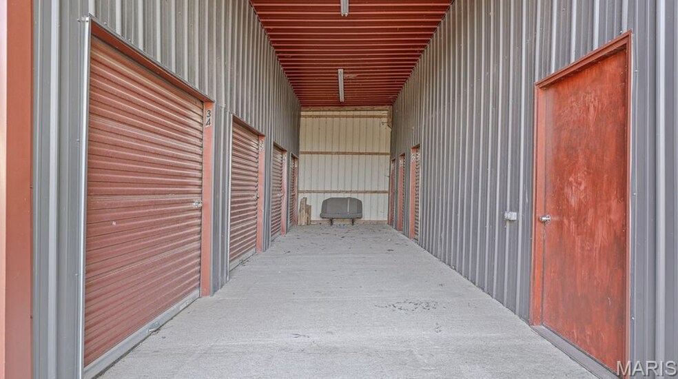 More Photos Of 510 N Walnut St, Steele General Retail For Sale