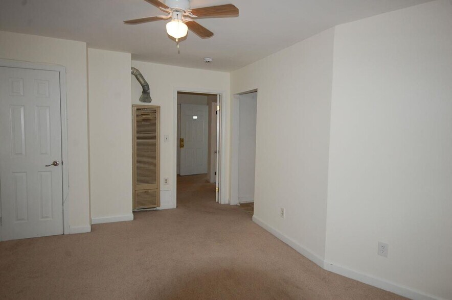 More Photos Of 293 4th Ave, Quantico Apartments For Sale