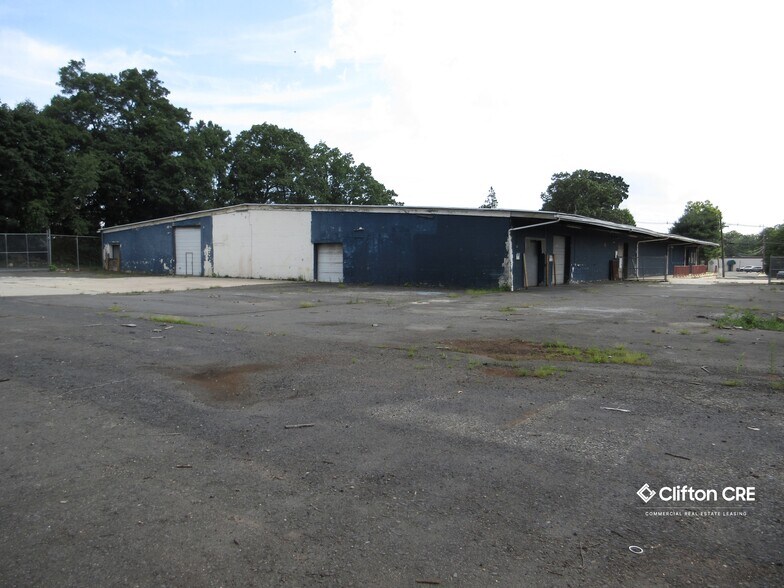 More Photos Of 185 Van Winkle Ave, Hawthorne Warehouse For Lease